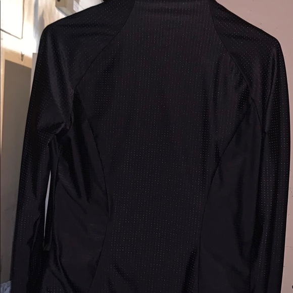 Lululemon jacket - Picture 7 of 9